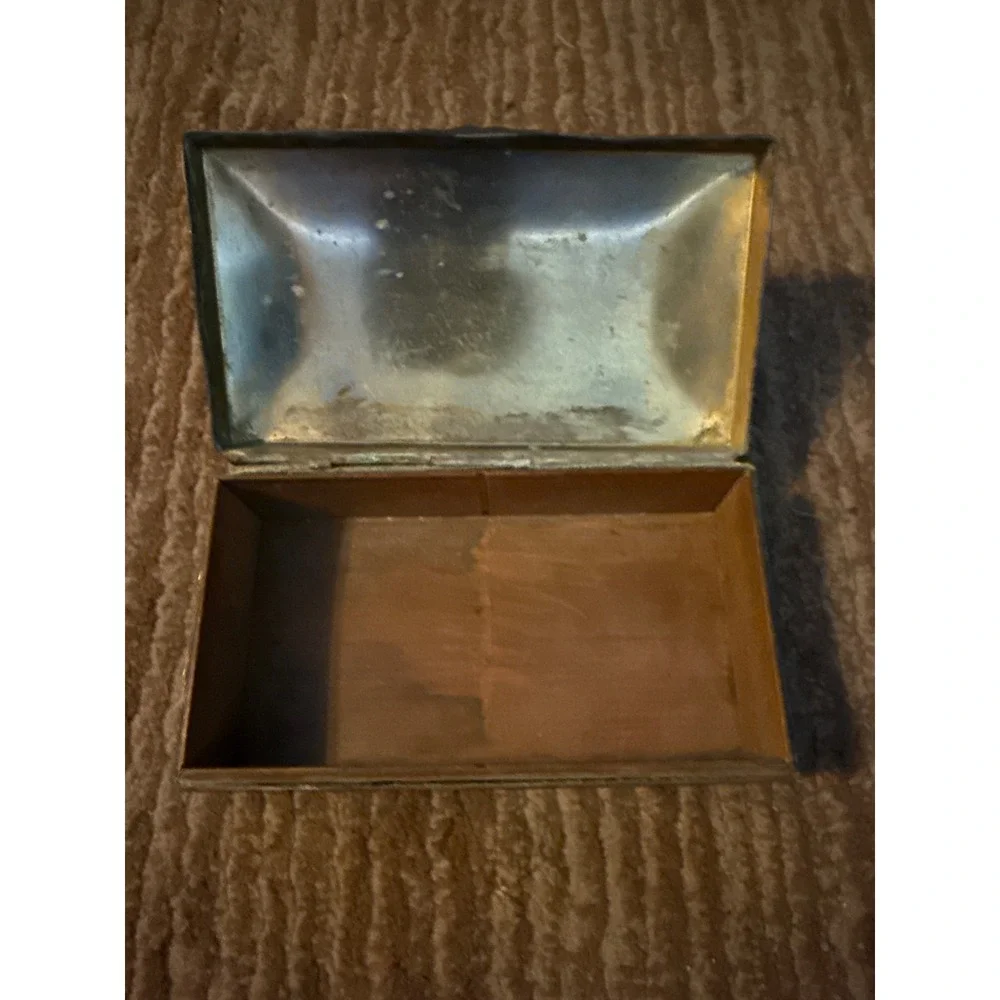 Vintage Ornate Trinket‎ Box Embossed Scene Decorative Metal Jewelry Box